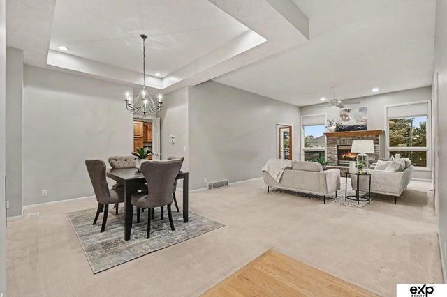 10121 S 172 Circle, Omaha, NE 68136