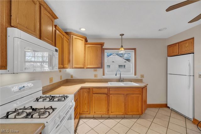 9441 Lindbergh Boulevard, Olmsted Falls, OH 44138