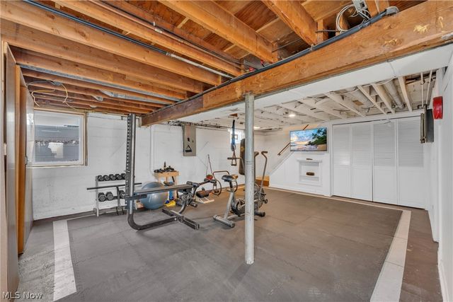 9441 Lindbergh Boulevard, Olmsted Falls, OH 44138