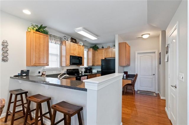 421 Blue Beech WAY, Chesapeake, VA 23320