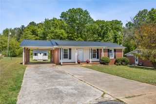 309 E Hampton Avenue, Honea Path, SC 29654
