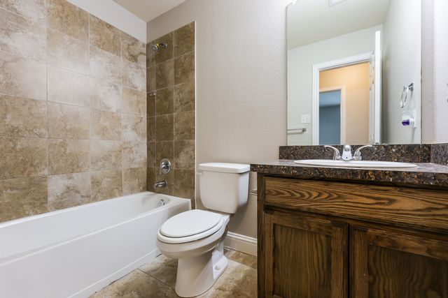 610 Canvas Court, Lancaster, TX 75146
