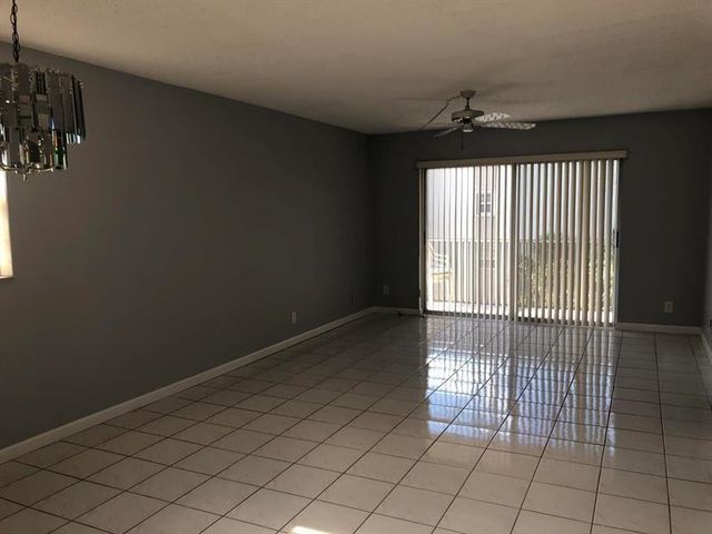 8735 Ramblewood Drive 409, Coral Springs, FL 33071