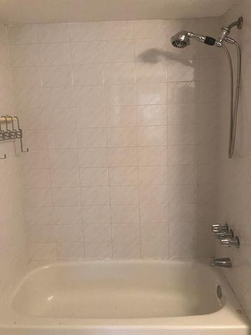 8735 Ramblewood Drive 409, Coral Springs, FL 33071