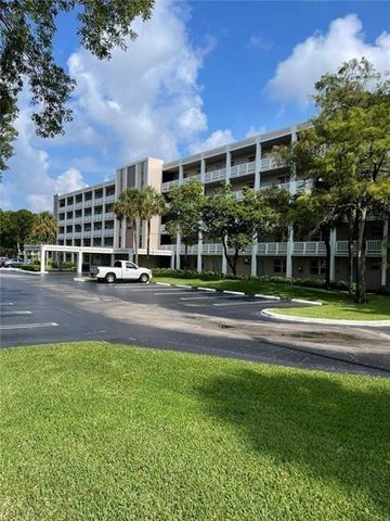 8735 Ramblewood Drive 409, Coral Springs, FL 33071