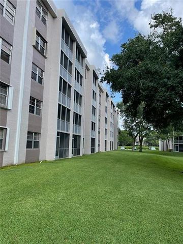 8735 Ramblewood Drive 409, Coral Springs, FL 33071