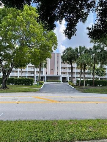 8735 Ramblewood Drive 409, Coral Springs, FL 33071