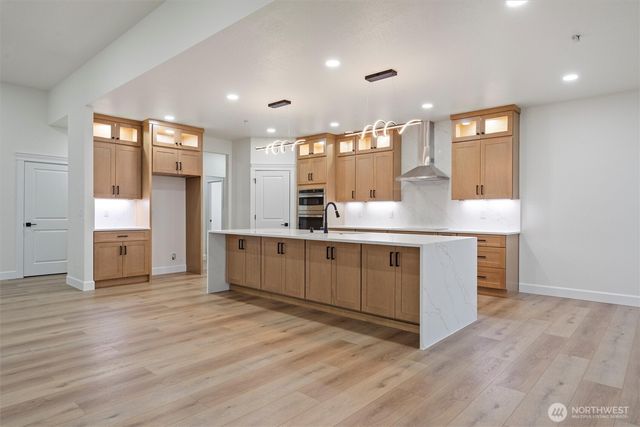 7838 NE Blue Jay Dr, Moses Lake, WA 98837