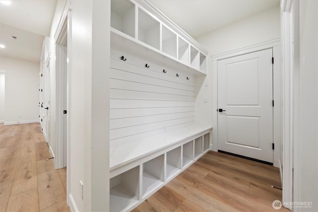 7838 NE Blue Jay Dr, Moses Lake, WA 98837