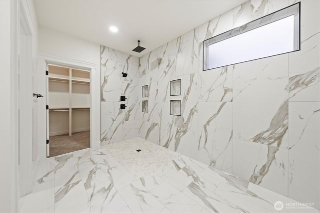 7838 NE Blue Jay Dr, Moses Lake, WA 98837