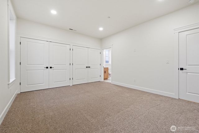 7838 NE Blue Jay Dr, Moses Lake, WA 98837