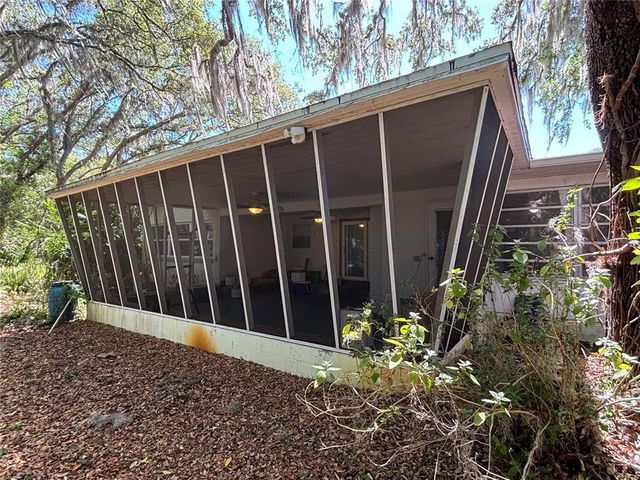 22 POINSETTIA DRIVE, Deland, FL 32724