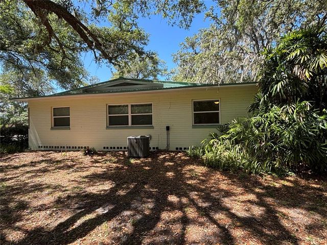 22 POINSETTIA DRIVE, Deland, FL 32724