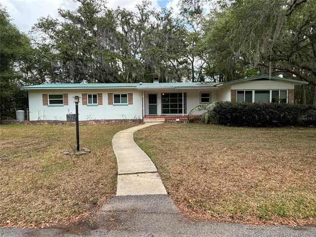 22 POINSETTIA DRIVE, Deland, FL 32724