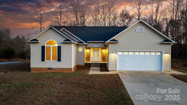 2284 Timberland Hills Drive, Newton, NC 28658