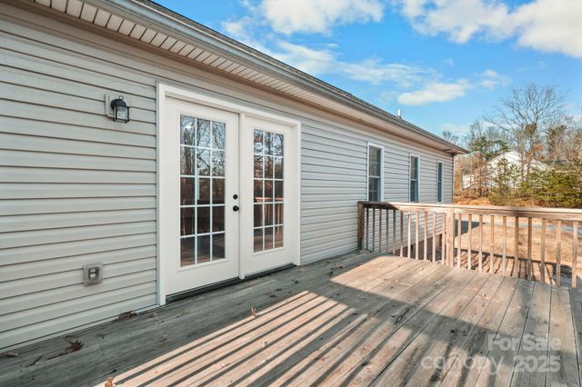 2284 Timberland Hills Drive, Newton, NC 28658