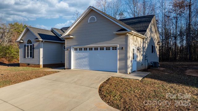 2284 Timberland Hills Drive, Newton, NC 28658