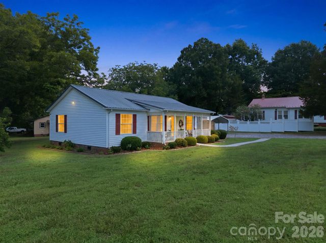 112 W 23rd Street, Newton, NC 28658