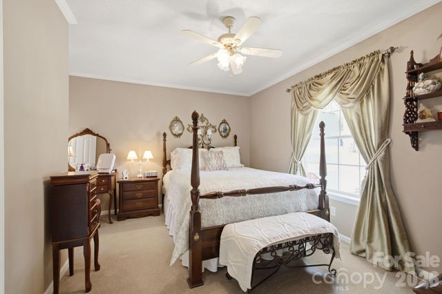 112 W 23rd Street, Newton, NC 28658