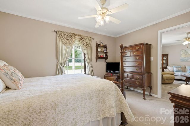 112 W 23rd Street, Newton, NC 28658