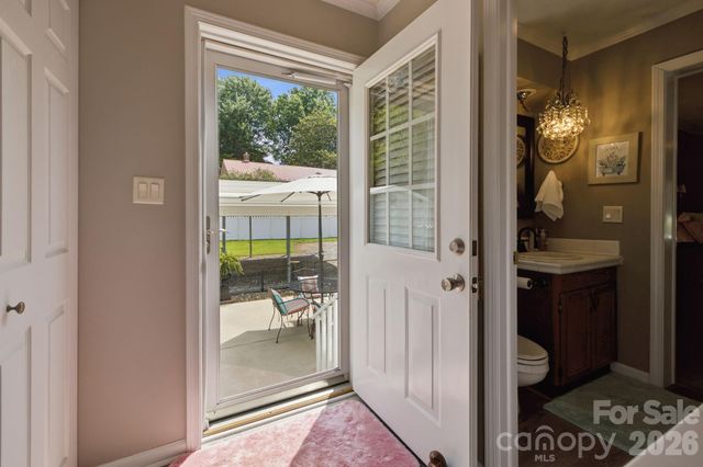 112 W 23rd Street, Newton, NC 28658