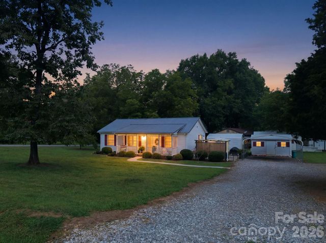 112 W 23rd Street, Newton, NC 28658
