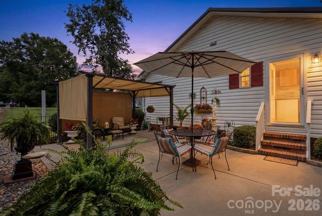 112 W 23rd Street, Newton, NC 28658