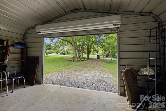 112 W 23rd Street, Newton, NC 28658