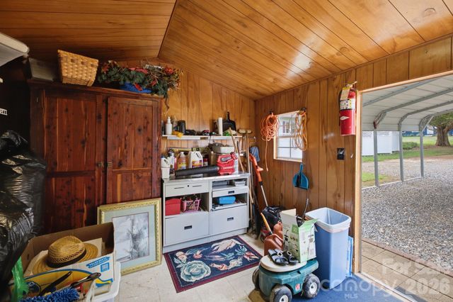 112 W 23rd Street, Newton, NC 28658