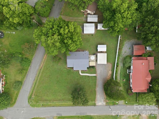 112 W 23rd Street, Newton, NC 28658