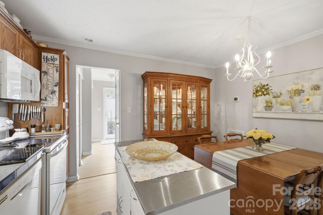 112 W 23rd Street, Newton, NC 28658