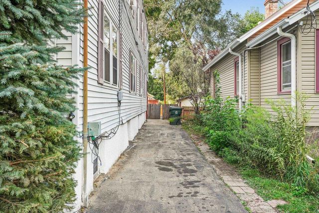 2954 Milwaukee Street, Madison, WI 53704