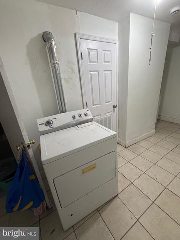 1056 EVERETT ST, Camden, NJ 08104
