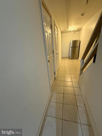 1056 EVERETT ST, Camden, NJ 08104