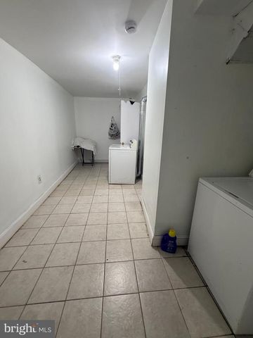 1056 EVERETT ST, Camden, NJ 08104