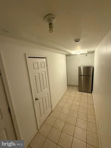 1056 EVERETT ST, Camden, NJ 08104