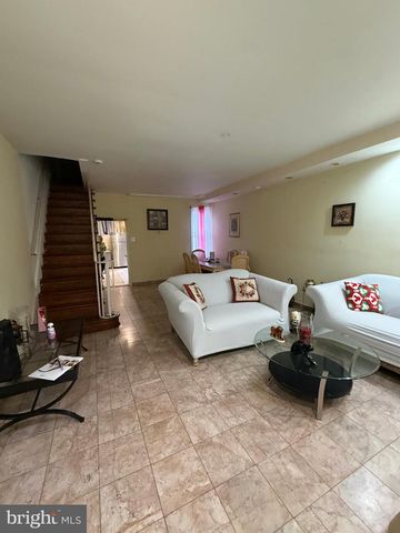 1056 EVERETT ST, Camden, NJ 08104