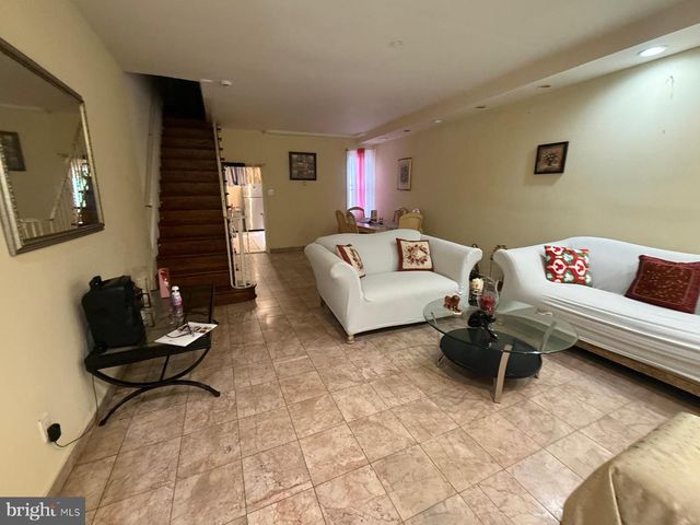 1056 EVERETT ST, Camden, NJ 08104