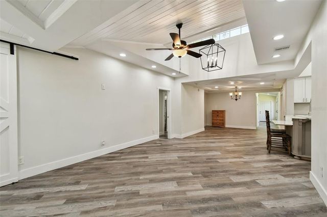 816 9TH AVENUE SW, Largo, FL 33770