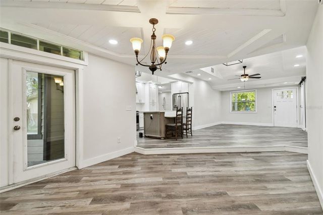 816 9TH AVENUE SW, Largo, FL 33770