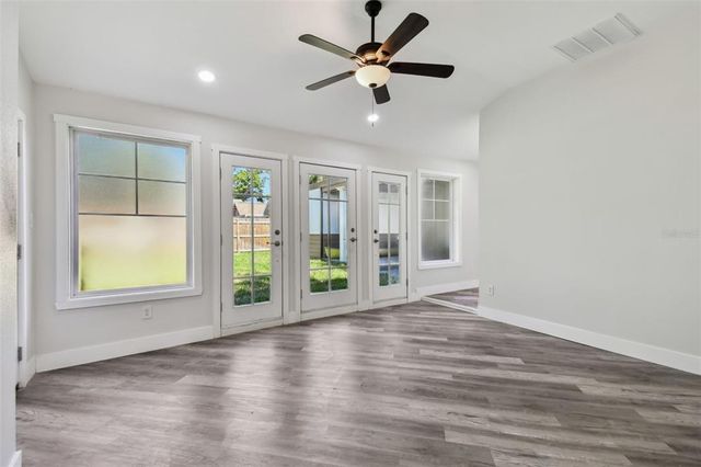 816 9TH AVENUE SW, Largo, FL 33770