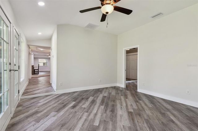 816 9TH AVENUE SW, Largo, FL 33770