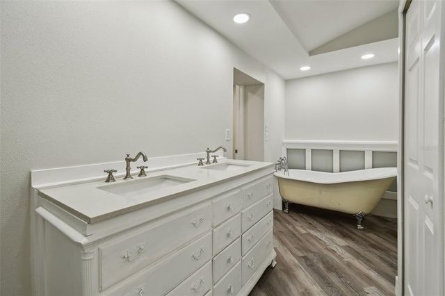 816 9TH AVENUE SW, Largo, FL 33770