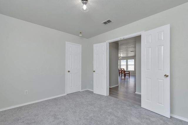 1037 Triple Crown Drive, Fort Worth, TX 76179