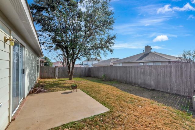 1037 Triple Crown Drive, Fort Worth, TX 76179