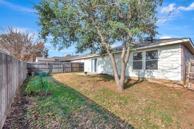 1037 Triple Crown Drive, Fort Worth, TX 76179