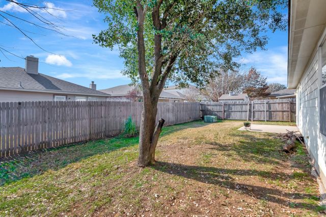 1037 Triple Crown Drive, Fort Worth, TX 76179