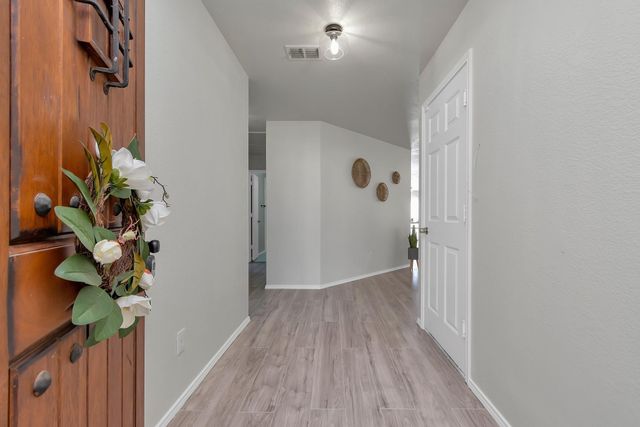 1037 Triple Crown Drive, Fort Worth, TX 76179