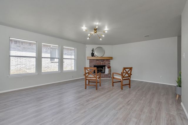 1037 Triple Crown Drive, Fort Worth, TX 76179