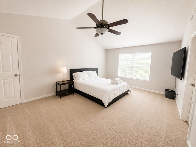10905 Lemongrass Drive, Zionsville, IN 46077